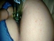 Una botella Por el culo mientras duerme profundamente - Foto 1