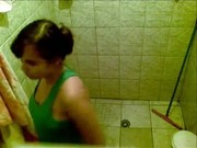 Video casero gratis de cuñada sexy y caliente espiada por Morbo 1/3 