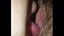 Haciéndole sexo oral con piercing, vaya que se vuele loquita con cada lenguetazo - Foto 1